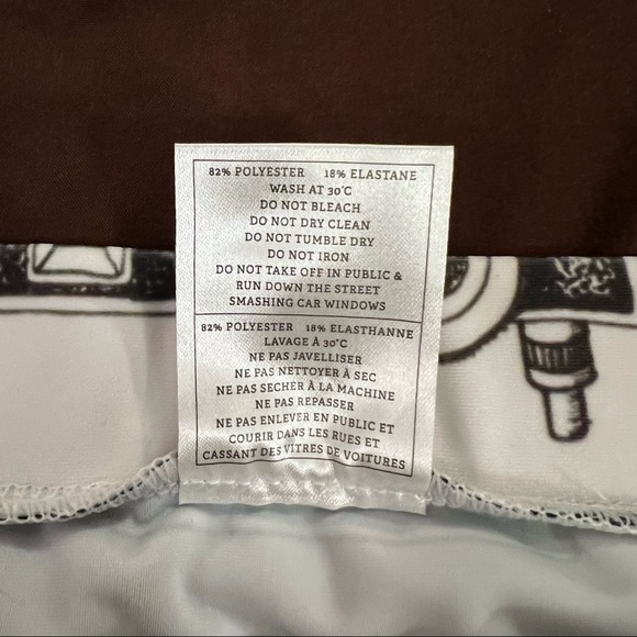 Camera Motif Skirt - Picture 3 of 3